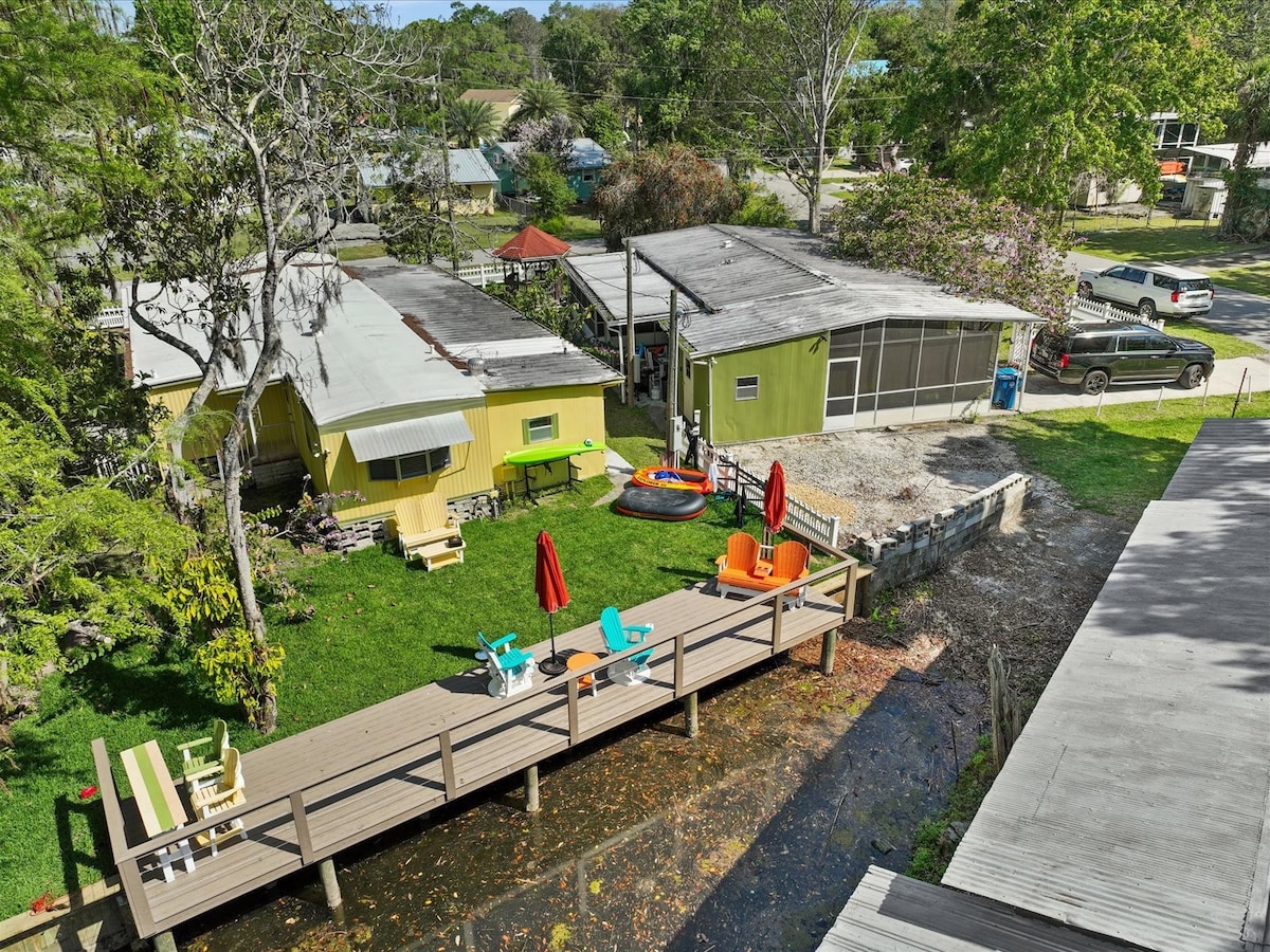 *NEW* 6 Kayaks WaterFront 2 Houses w/ Shared Yard