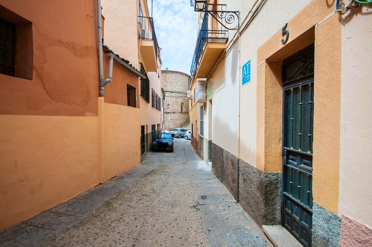 Appartement for 6 ppl. with balcony at Plasencia