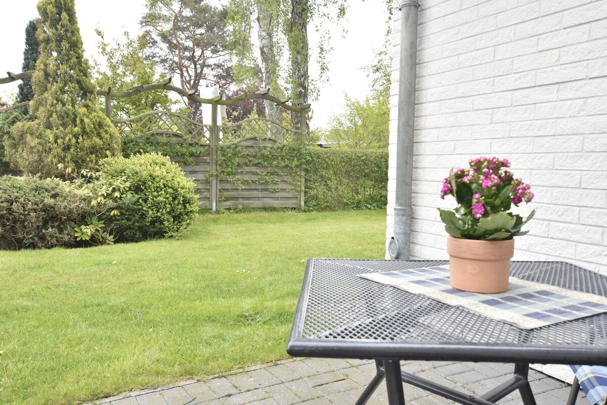 Holiday home with garden in Zingst