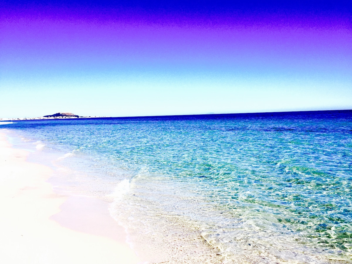 Pied dans l'eau -Vue sur Mer- Plage sable fin (2)