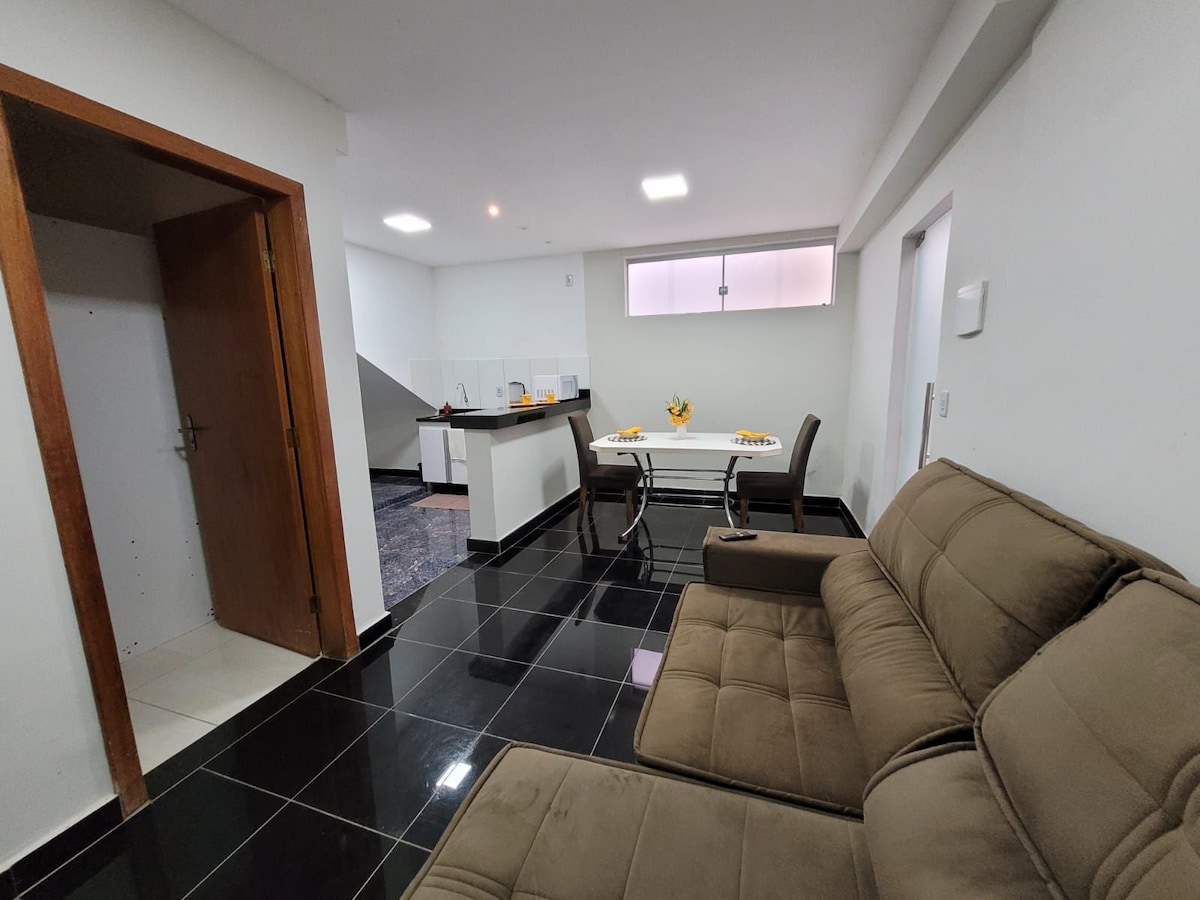 Requinte Elegância Flat3, com ar, à 5min do centro