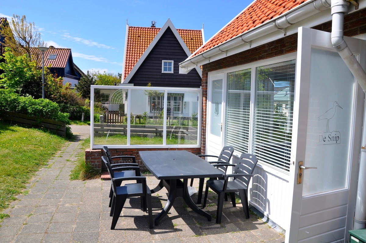 位于Callantsoog的豪华乡村小屋，距离海滩400米！