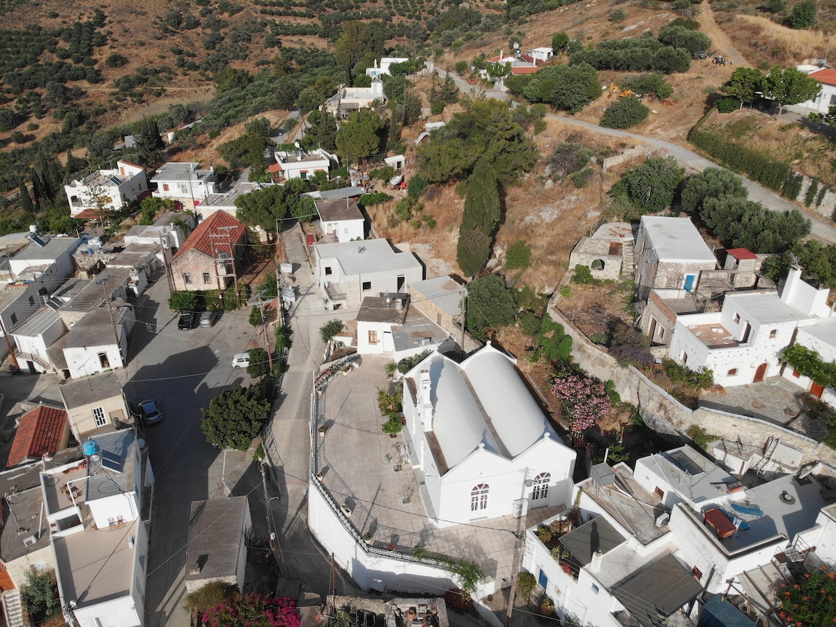 Cozy Cretan house with a great view