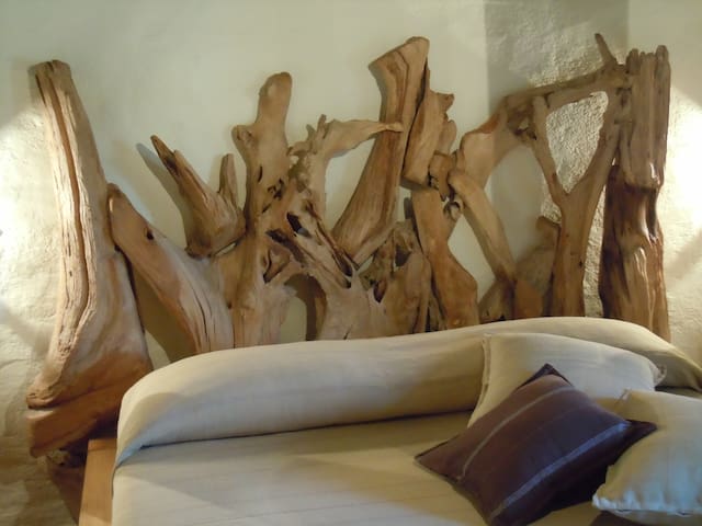 the chamber of the wood - b & b