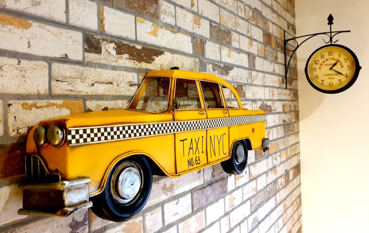 Sevilla Yellow Cab