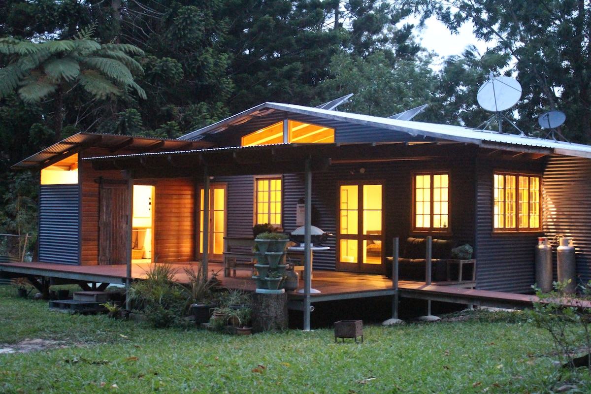 Crystal Creek Rainforest Eco Cabin