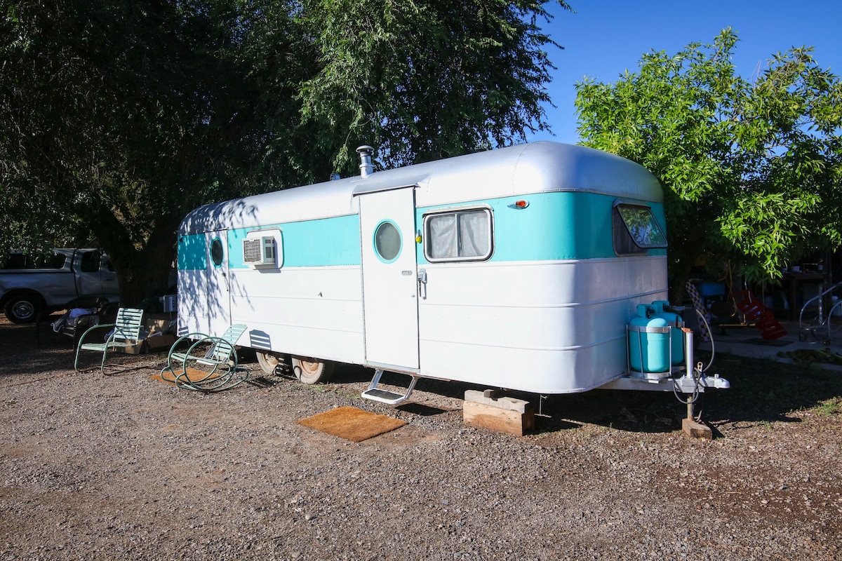 1880年代Adobe/1950年代Shultz拖车