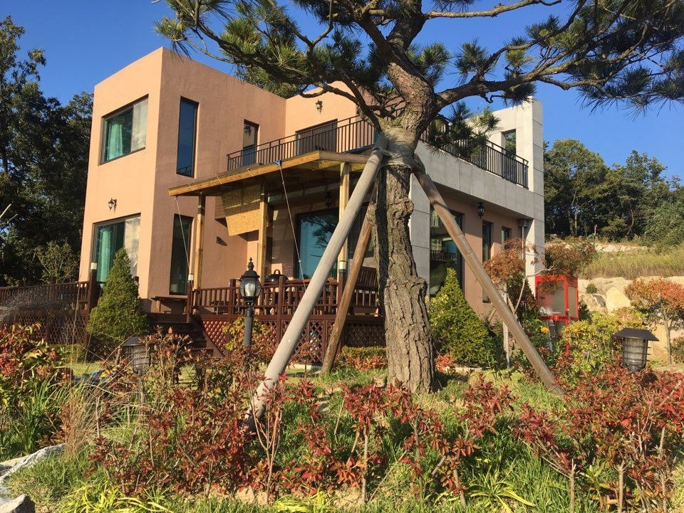 [柿子树屋] # Ganghwa-do # 1楼和2楼私人住宅# Gyodongdo附近# Cottage #卡拉OK设备# Ganghwa大桥20分钟