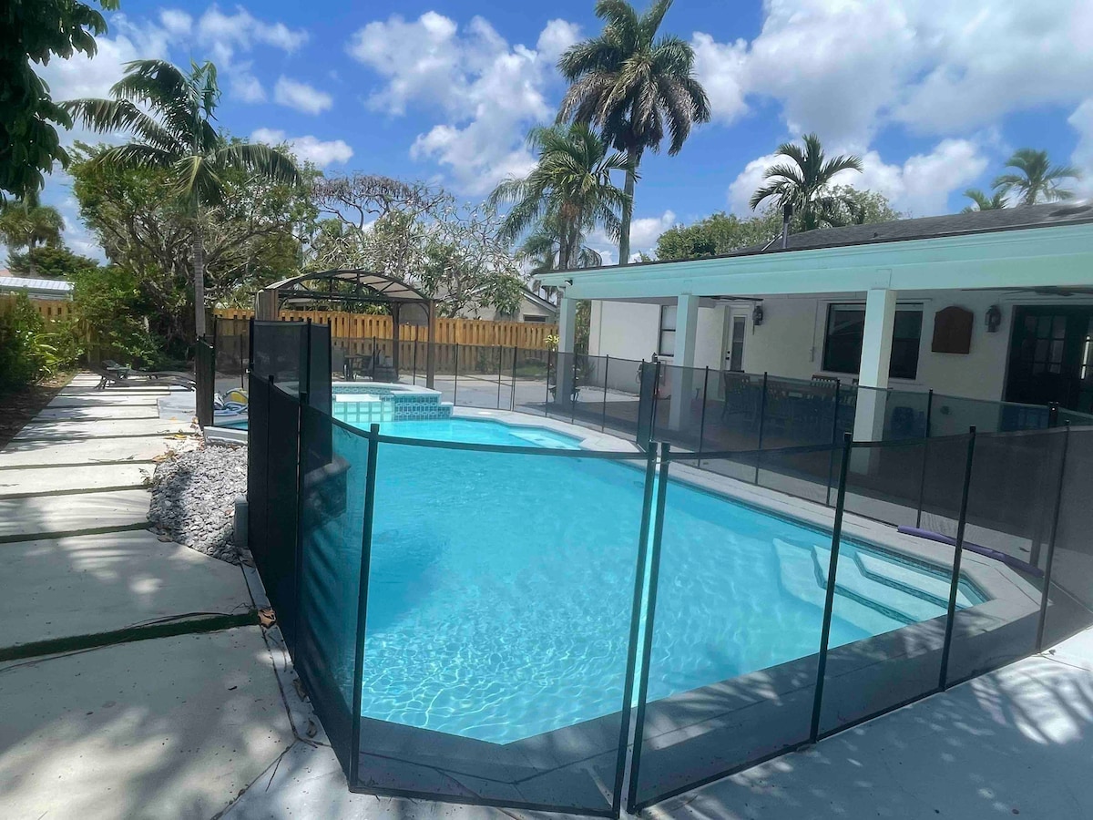 Large Miami Estate. 4/2  Pool home + Gameroom
