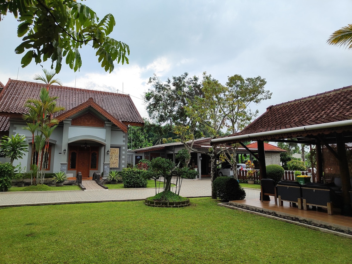 Full house & area for you (4BR) - TEDUH