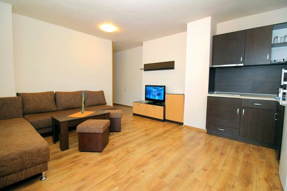 Tryavna Lake Apartment