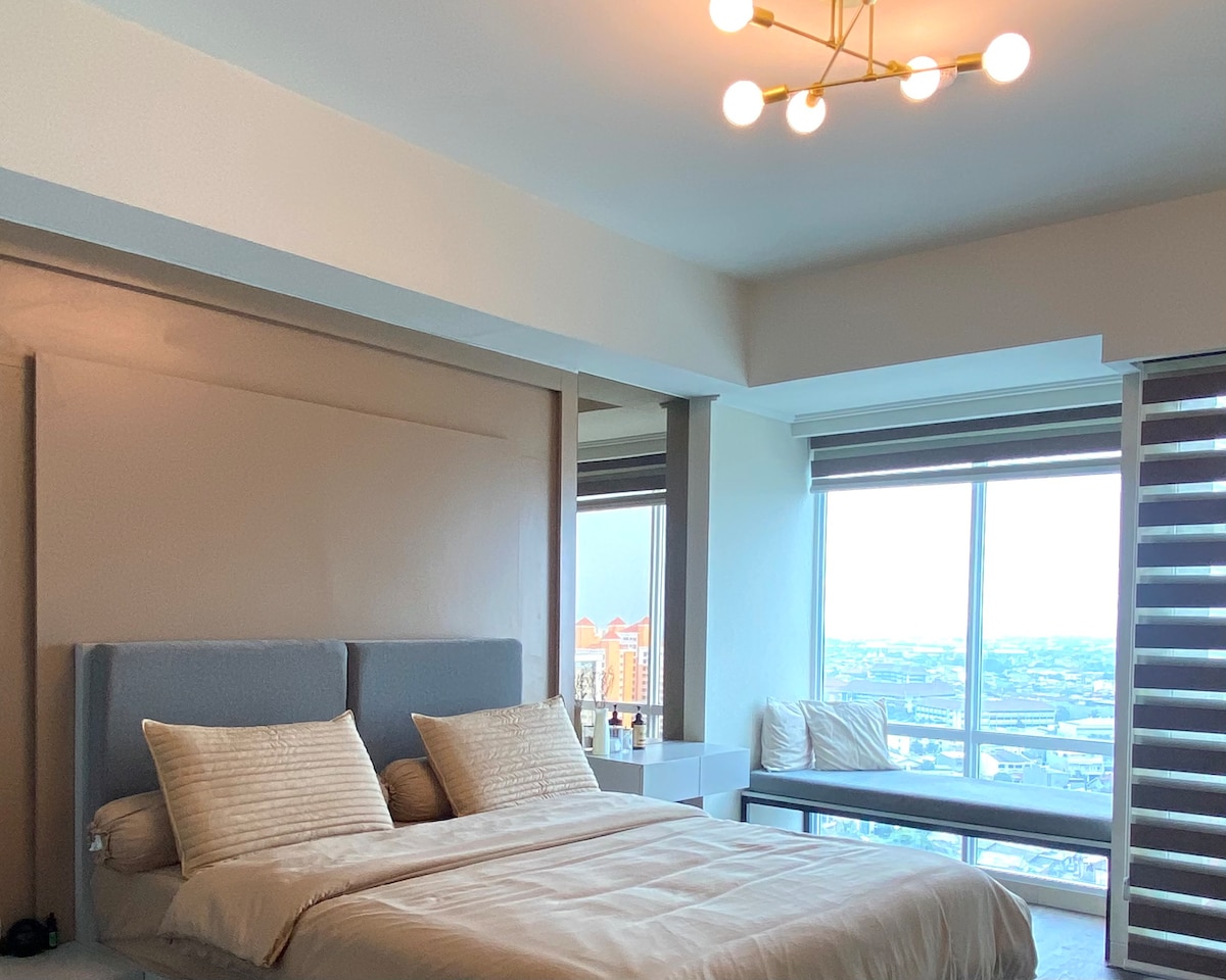 林斯空间-带城市景观的宽敞单卧室公寓