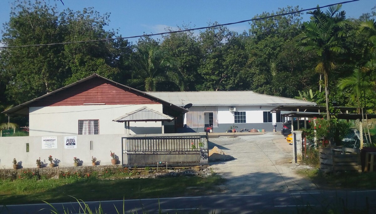 2 bedrooms house 4 in KLIA Sepang