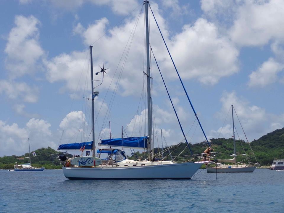 S/V Lunacy 42 ft ketch Grenadines