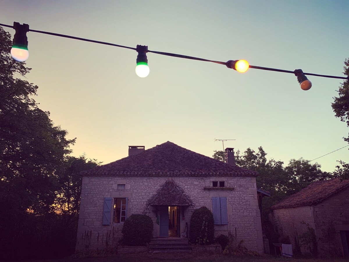 Maison de campagne au milieu de la nature