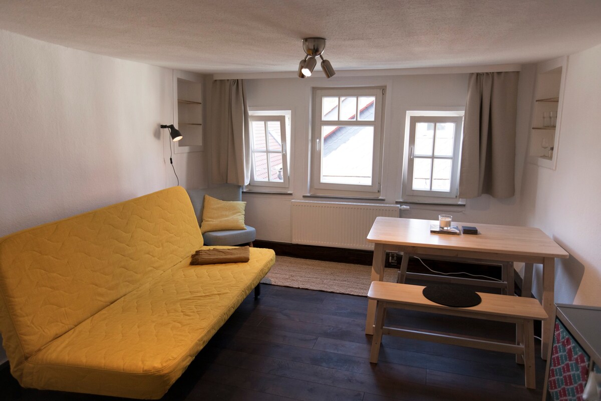 舒适的房间，位于历史悠久的马尔堡（ Hanno ）