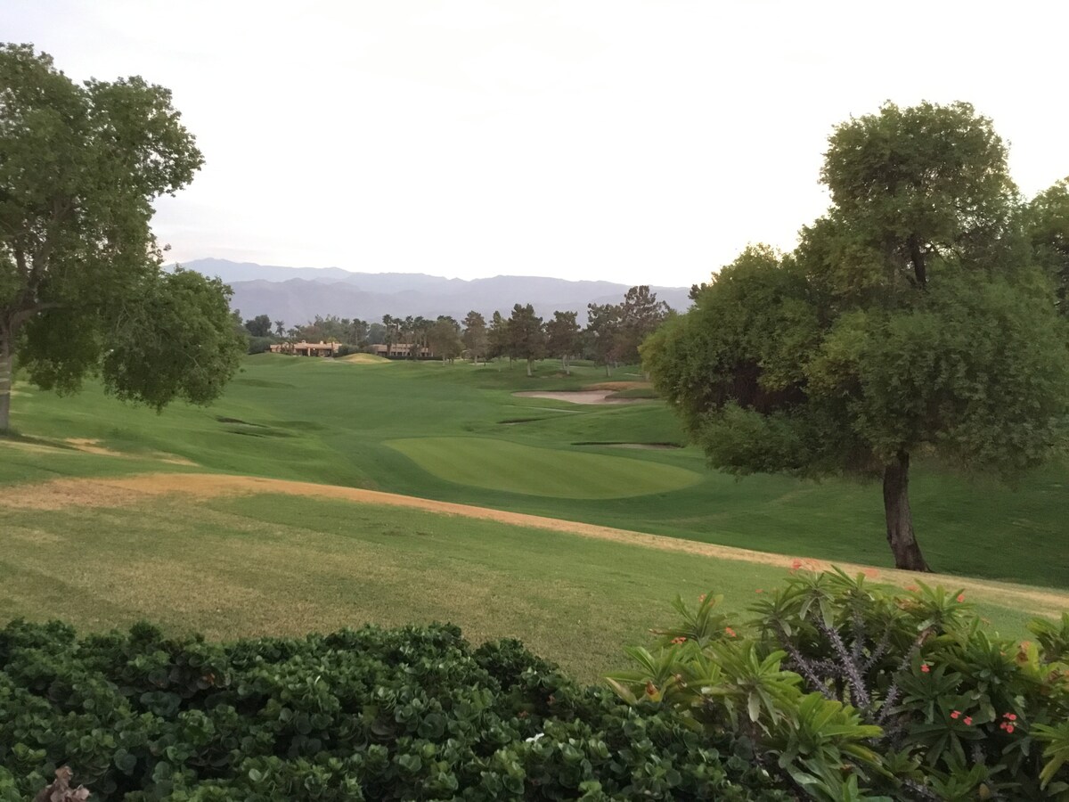 Rancho Mirage Home with golf course/mountain view