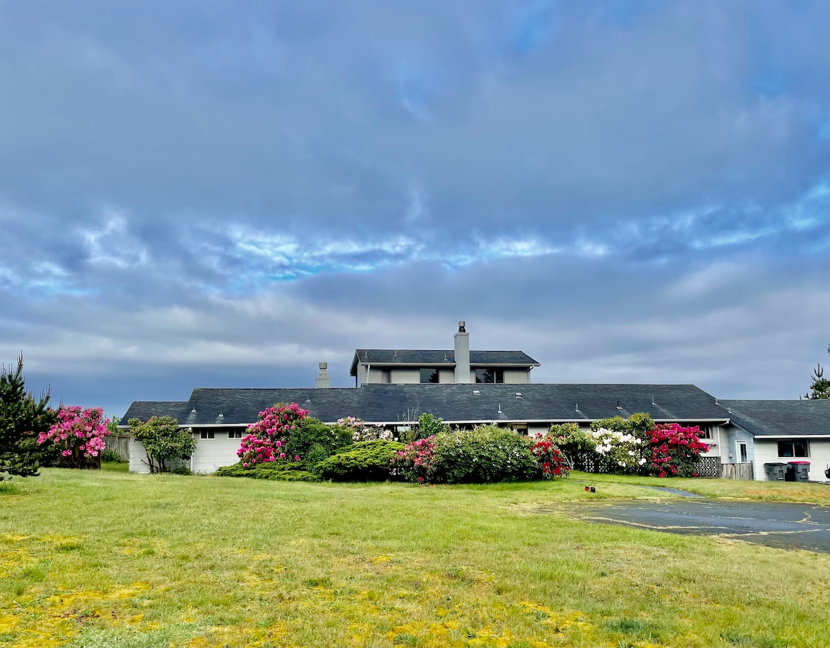 Surf Pines Lodge w/Ocean Views