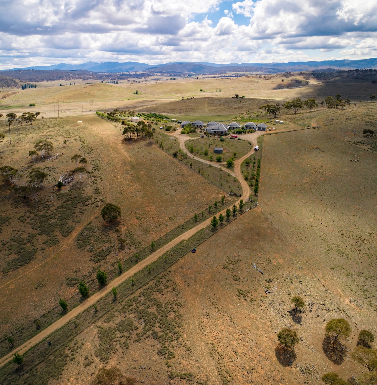 Ingelara Ridge - Hut 1 Farm Stay Snowy Mountains