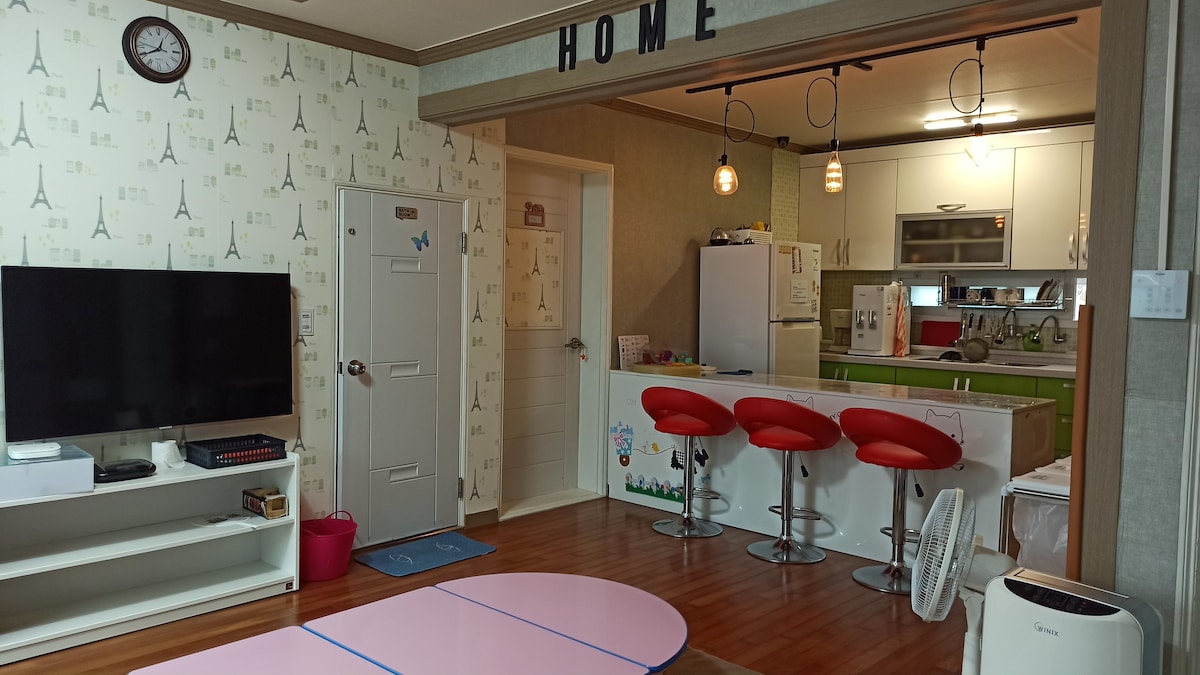 Tongyeong Home Guesthouse 1楼，像您的家一样舒适