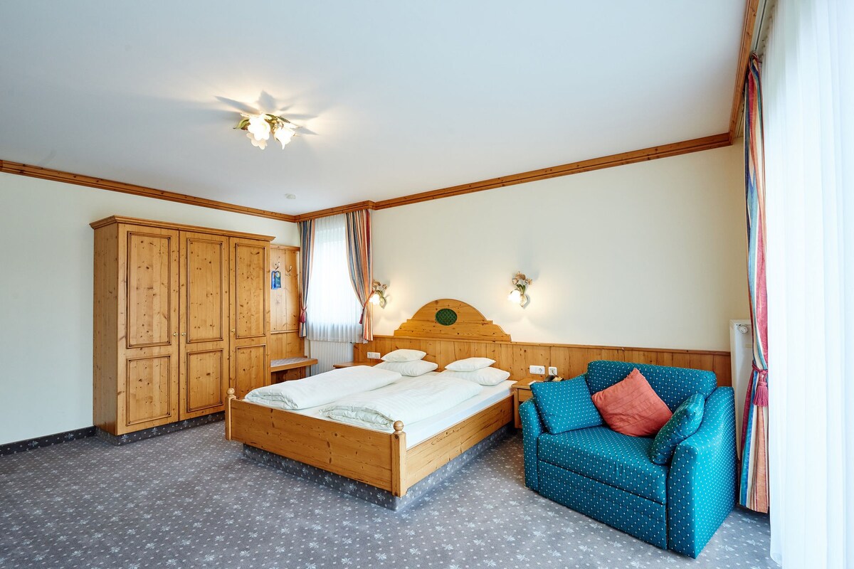 Hotel am See (Neutraubling), Classic Doppelzimmer mit kostenfreiem Parkplatz