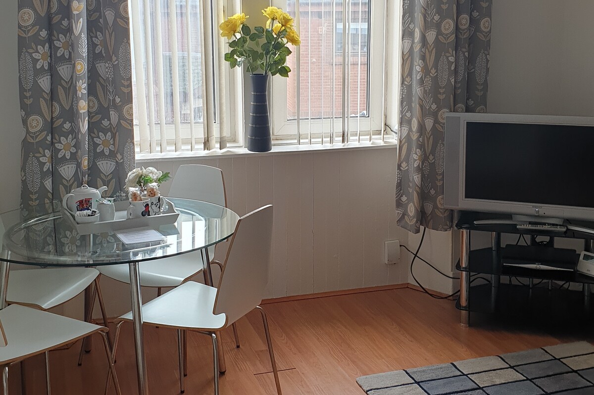 Troon Beach Town Golf Apartment 
Troon, Ayrshire