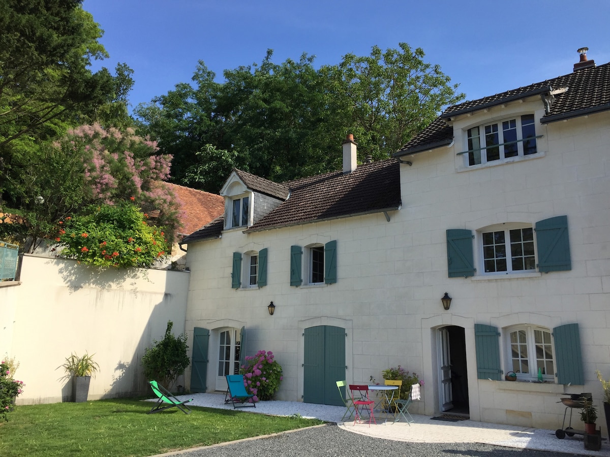 房子距离卢瓦尔城堡附近的Beauval仅5分钟路程