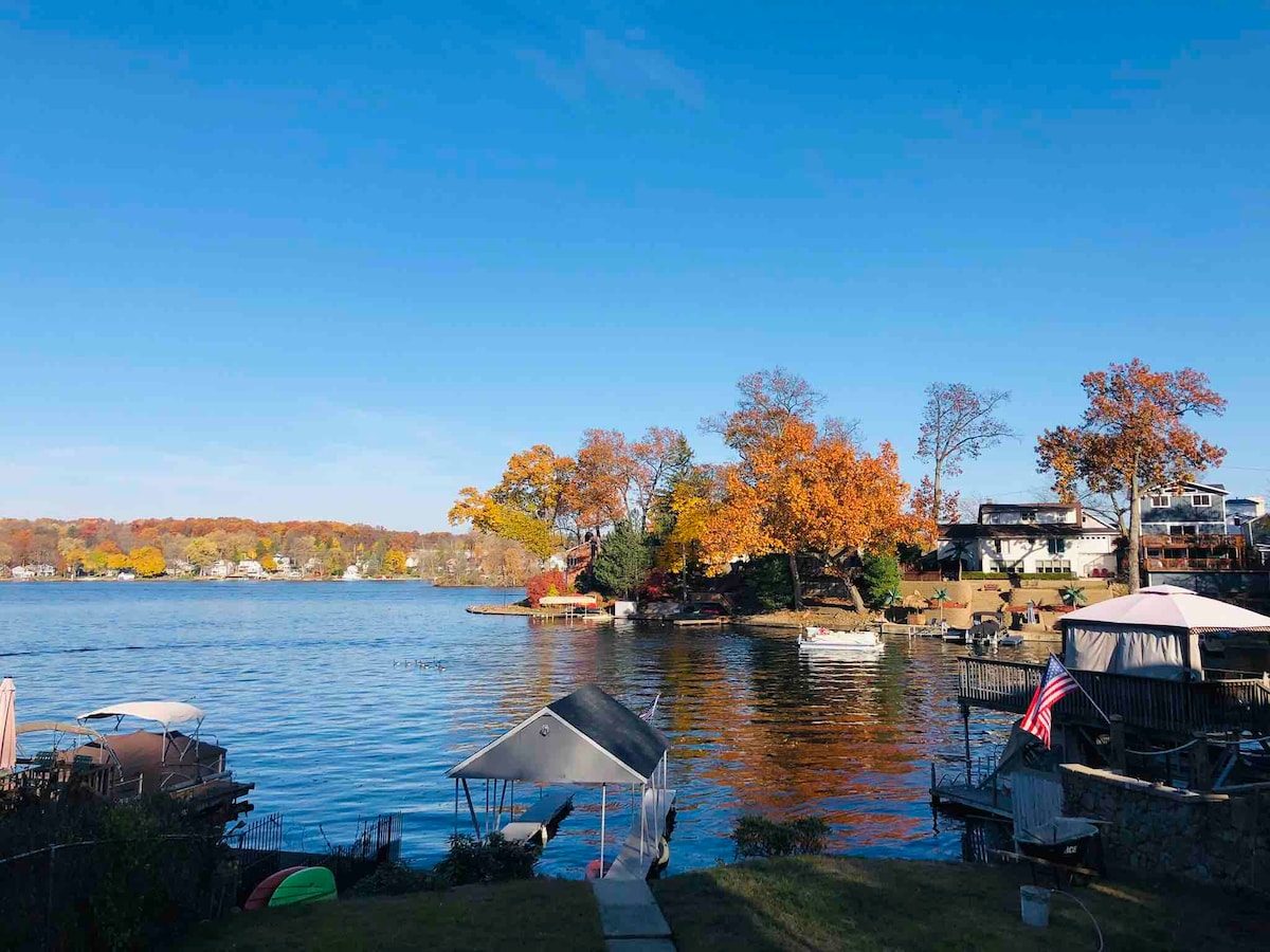 Lake Studio Casita