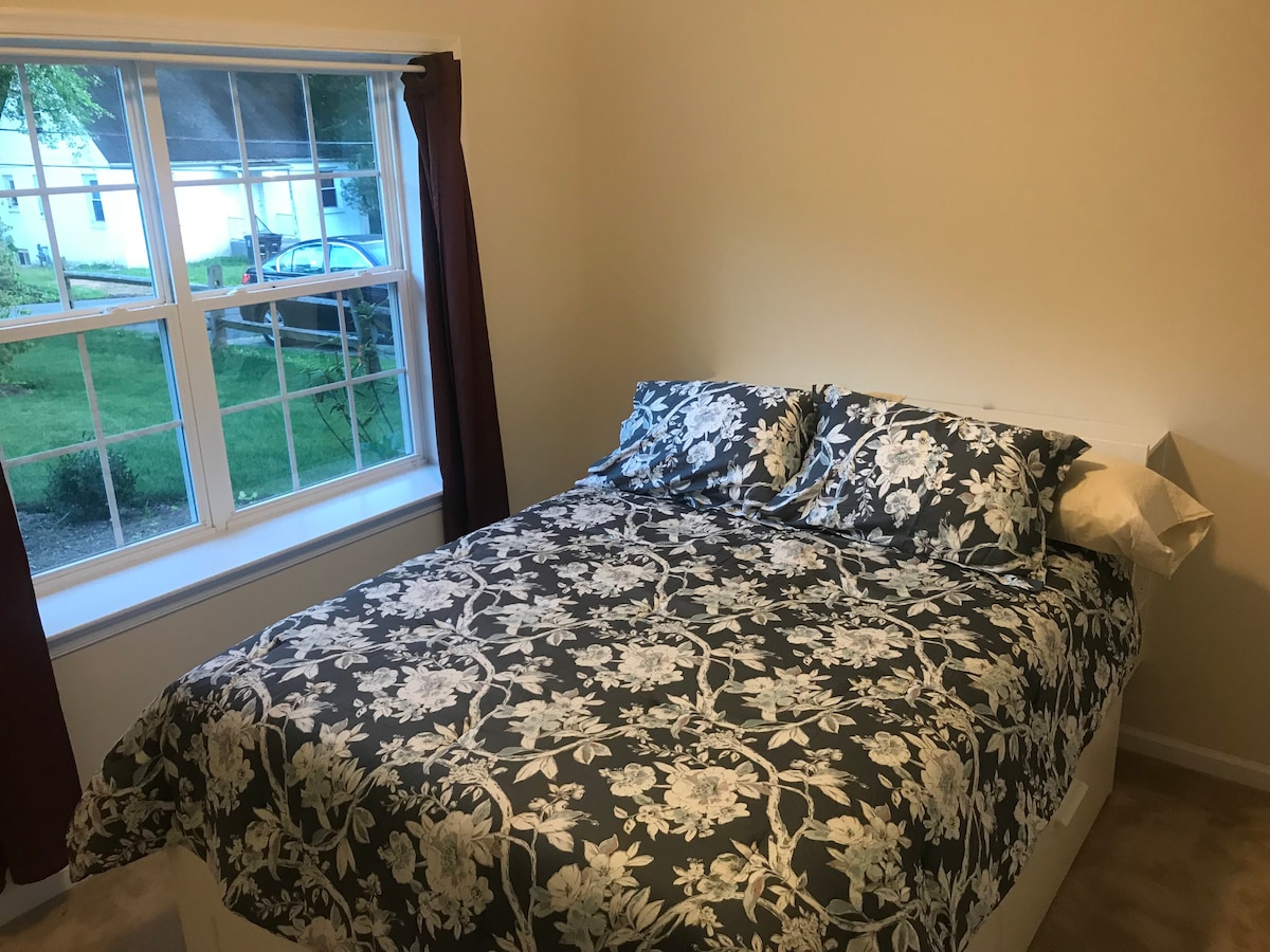 Tuckerman Lodge -舒适的标准双人床房