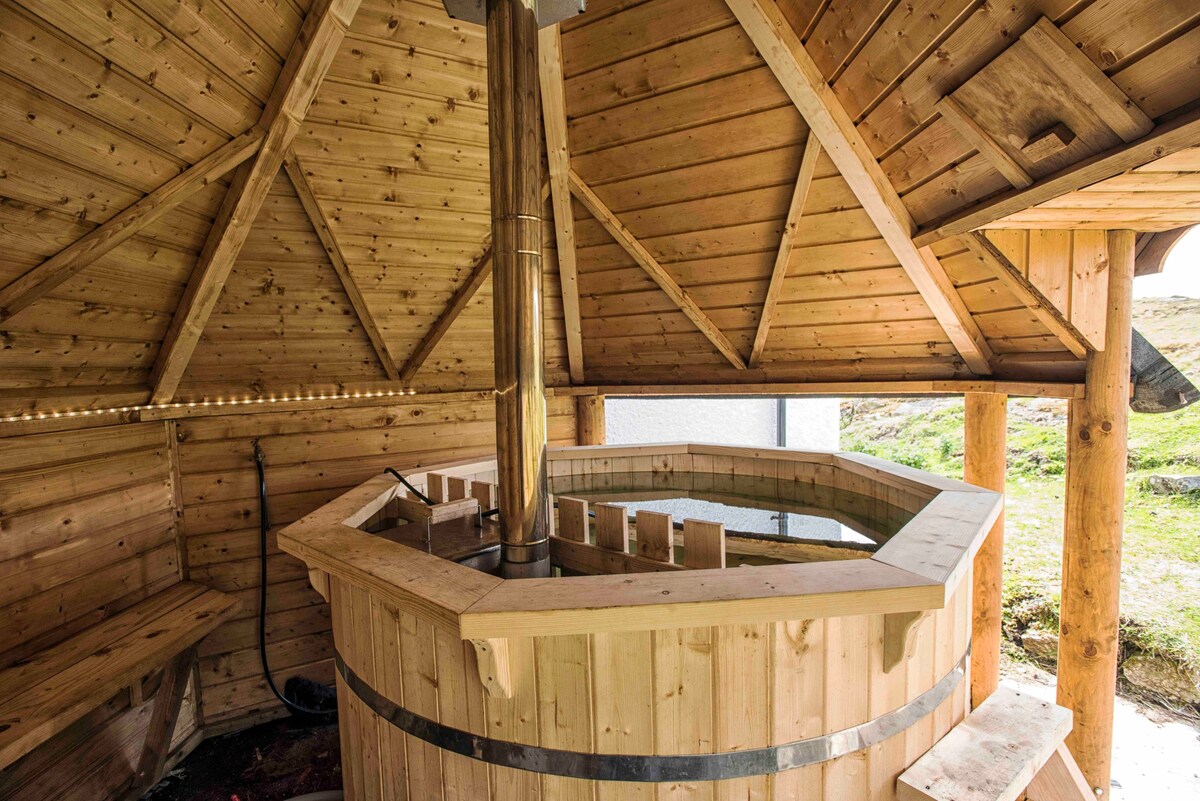 The Sheiling, Scalpay, Harris-Luxury House/热水浴缸