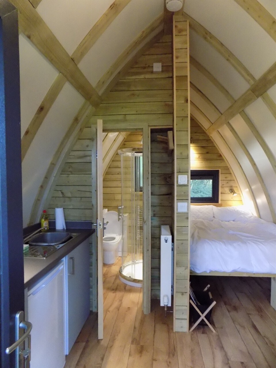 Luxury Woodland Glamping Pod Heaves Wood - Tahn