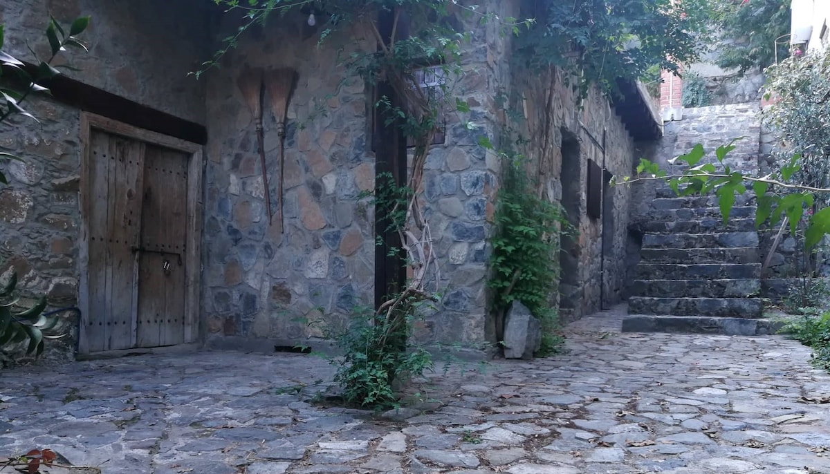 EVDOKIA的乡村小屋，经过翻修，景色迷人！