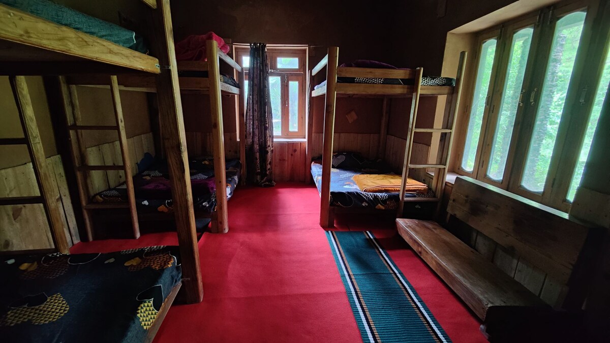 Hobo Huts Dormitory
