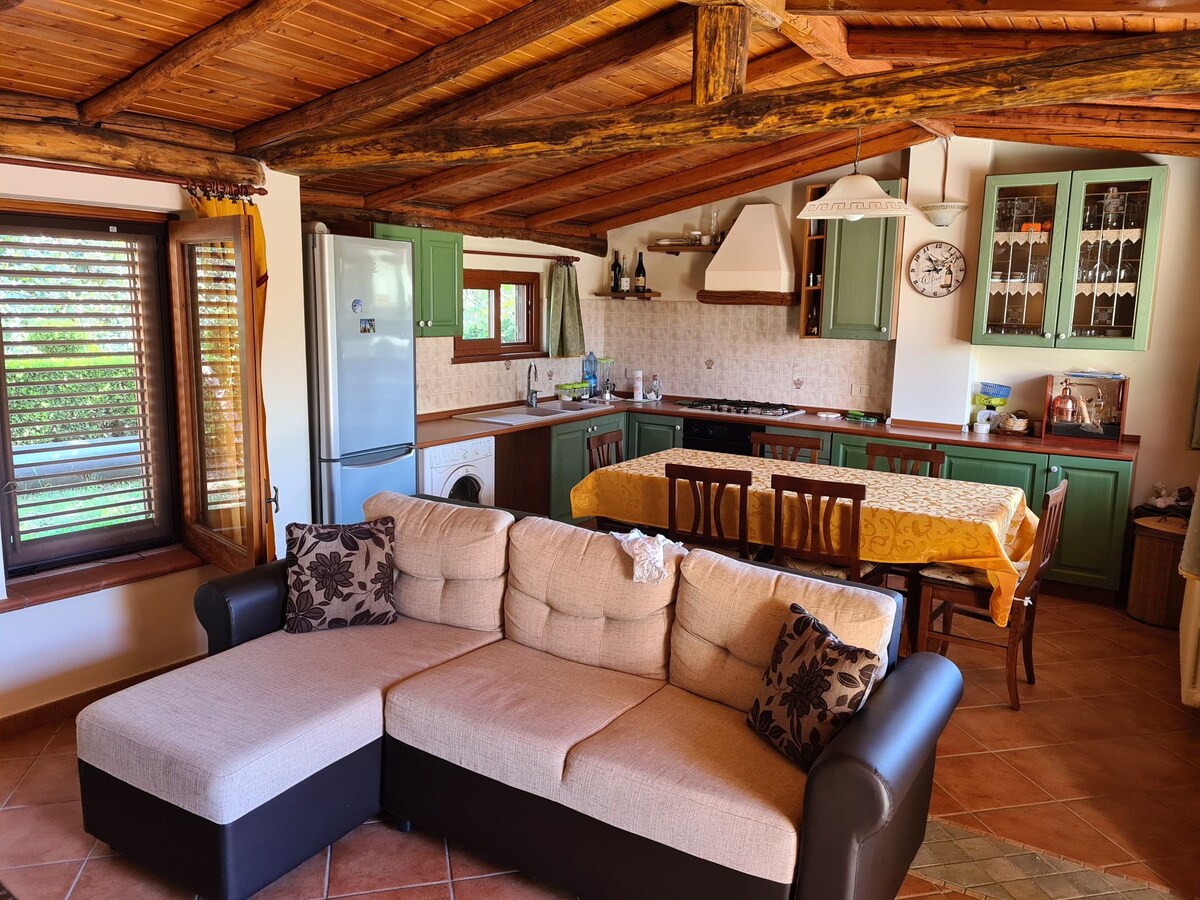 Independent chalet with private parking.