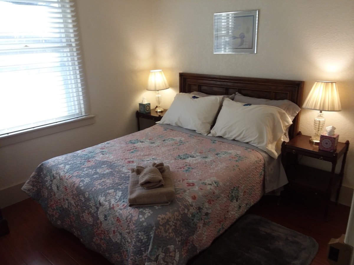 1905 Ranch House, Room # 3