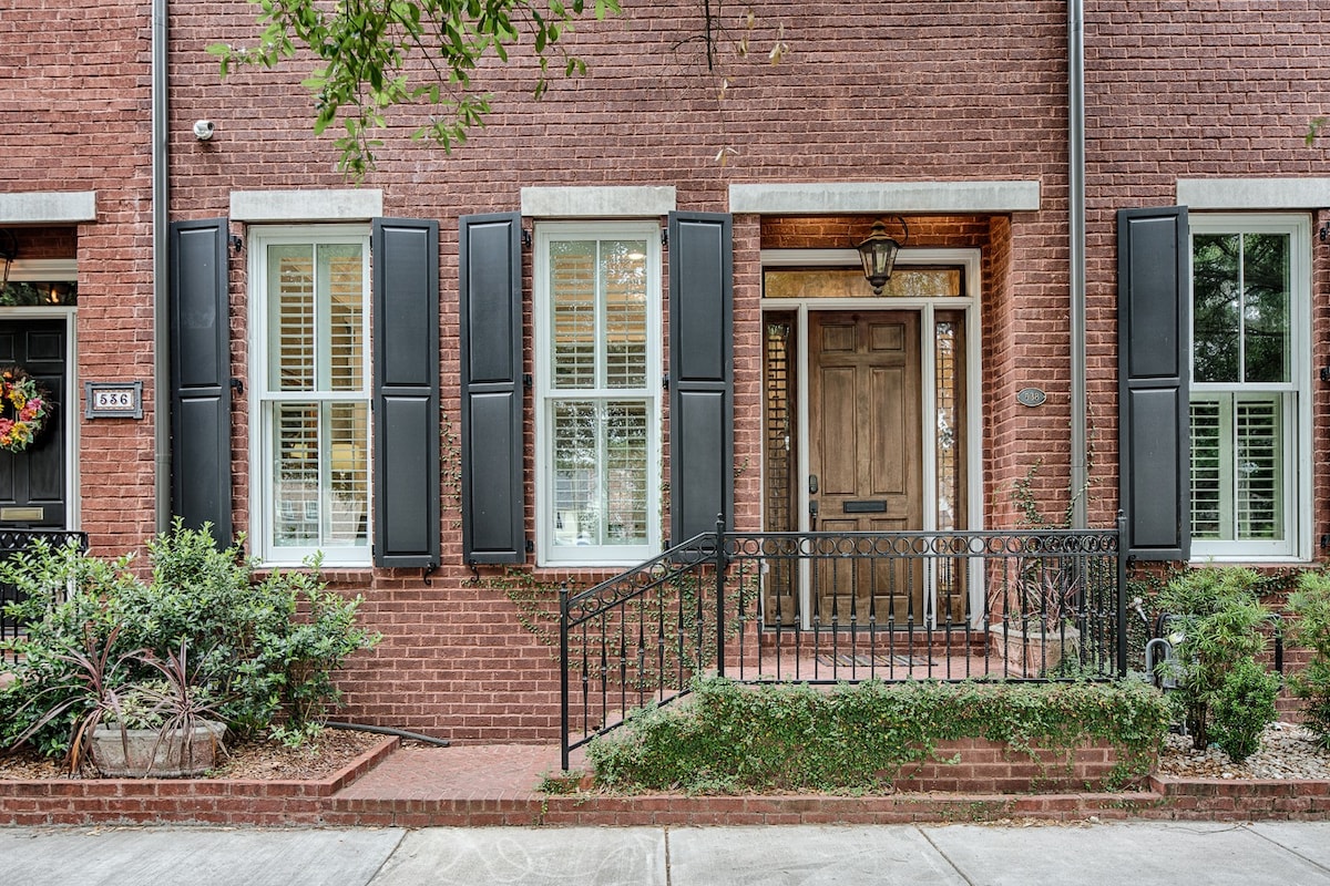 Liberty Street Redbrick Town and Carriage House