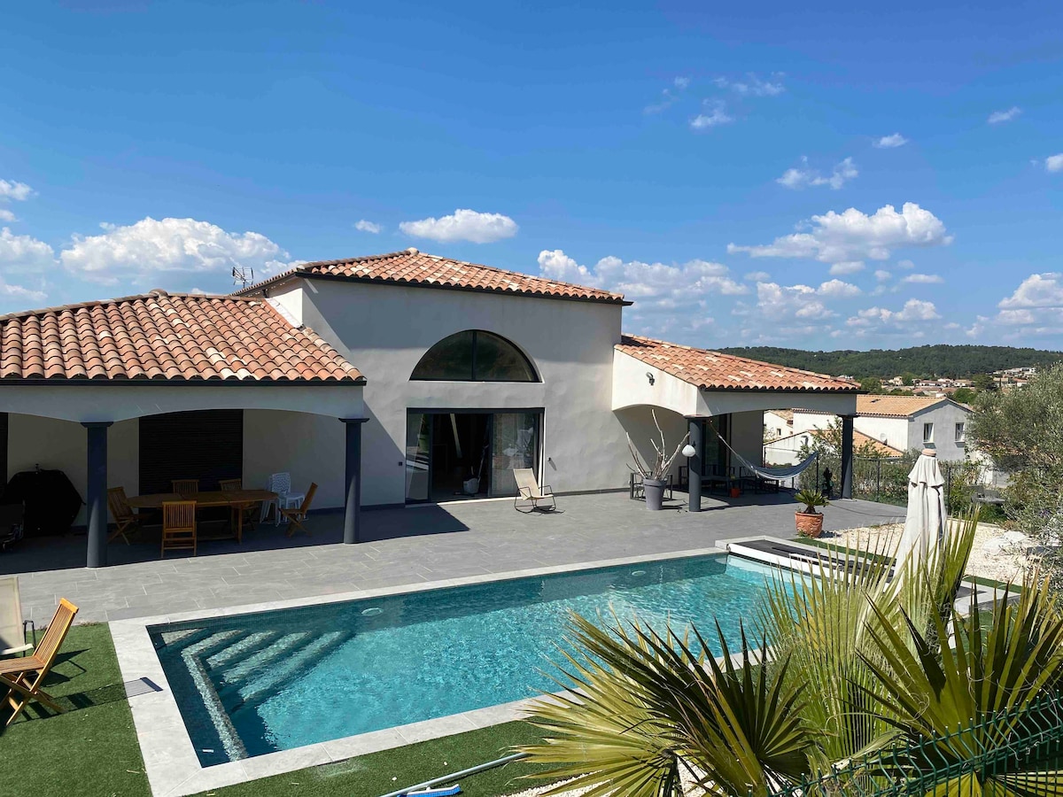 Villa très calme avec Piscine et sans vis a vis