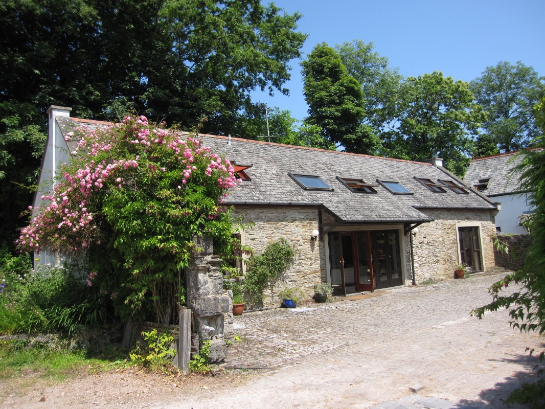 安纳科姆（ Annacombe ）是一颗宁静的宝石，德文海岸（ Devon coast ）和达特穆尔（ Dartmoor