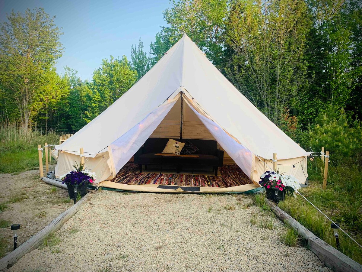阿卡迪亚附近令人惊叹的豪华露营帐篷，配备加大双人床！