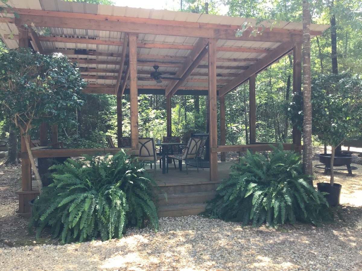 Cabin # 1 at Creekwood Gardens