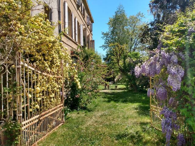 Boulogne-sur-Gesse的民宿