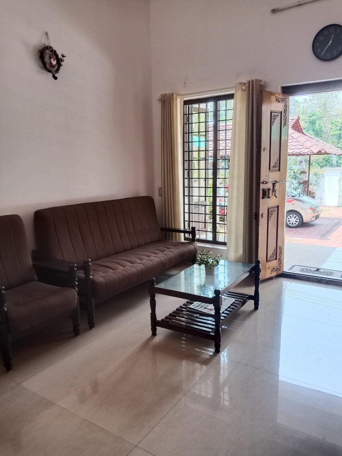 Thannalkoodu - Homestay
(Comfortable and relaxed)