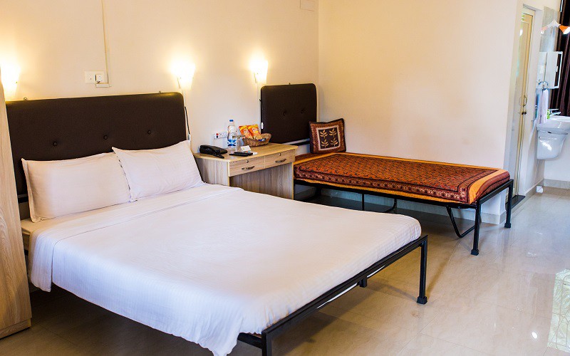 Deluxe Room Carmona Village Peaceful and Serene