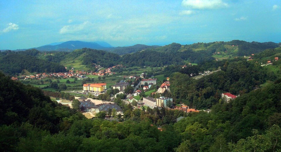 市中心3号山区风情