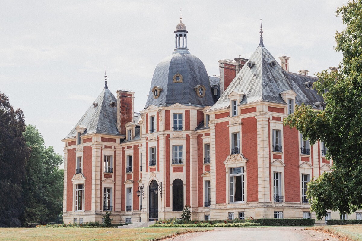 Réveillon Domaine城堡- Miroirs套房