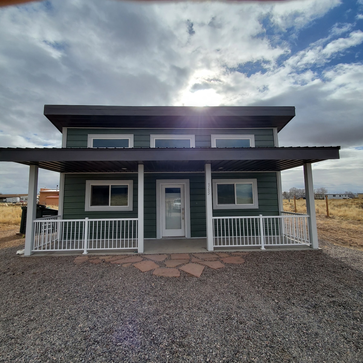 Crestone/San Luis Valley Casita -现代奢华