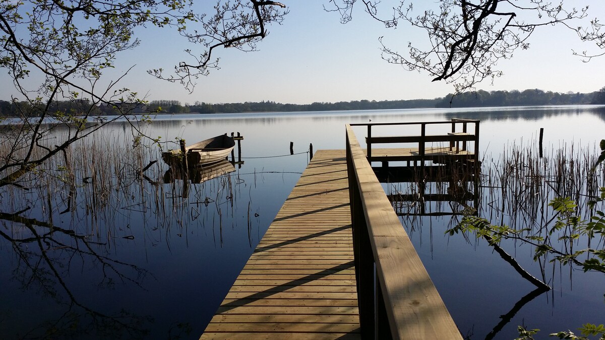 索罗湖（ Sorø Lake ）迷人的6人房屋