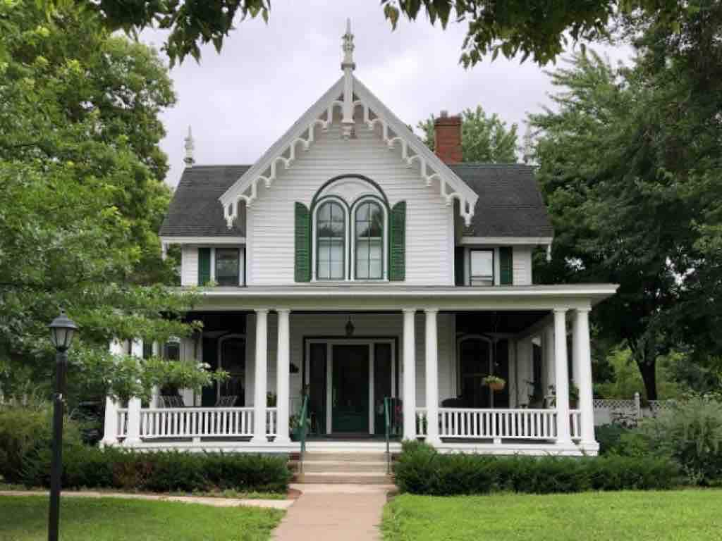 The Washington Historic Eau Claire Home