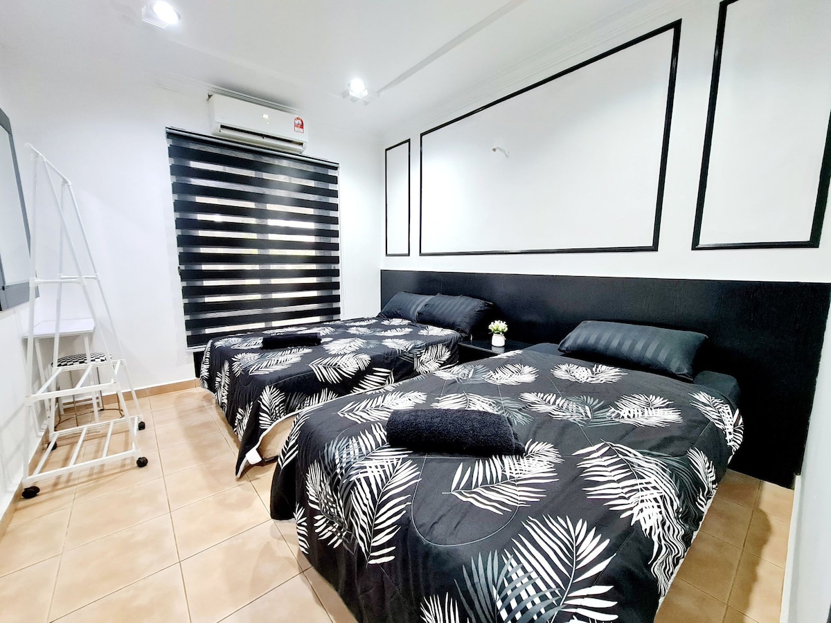 4 Bedroom Villa with Karaoke @ A'Famosa Resort