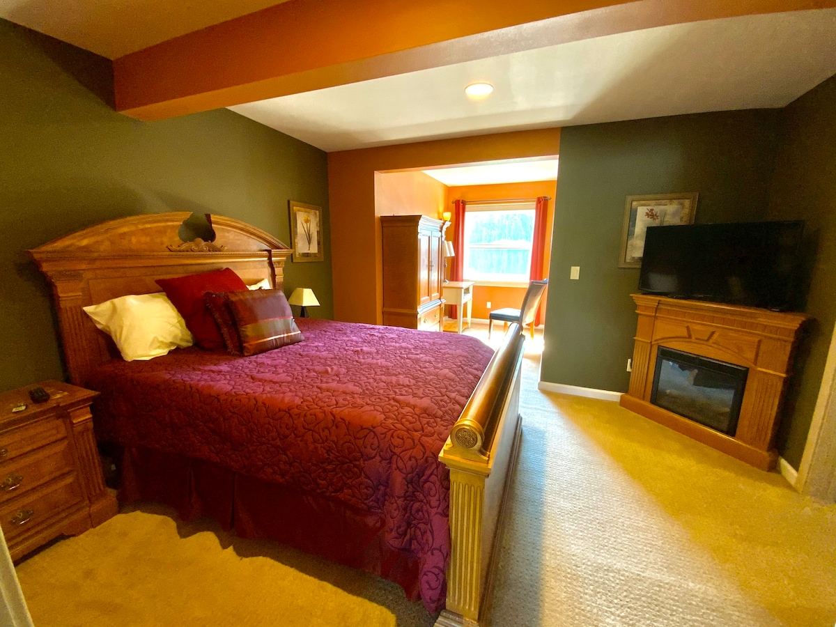 Autumn Suite-Grand Willow Inn